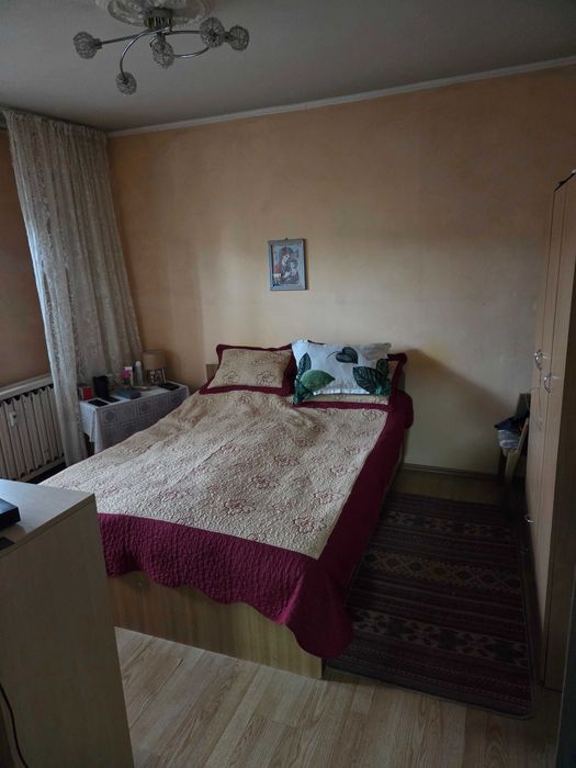 Vand apartament 3 camere Rahova