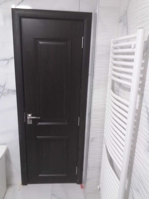 Montez uși de apartament interior și exterior tâmplărie PVC/Aluminiu