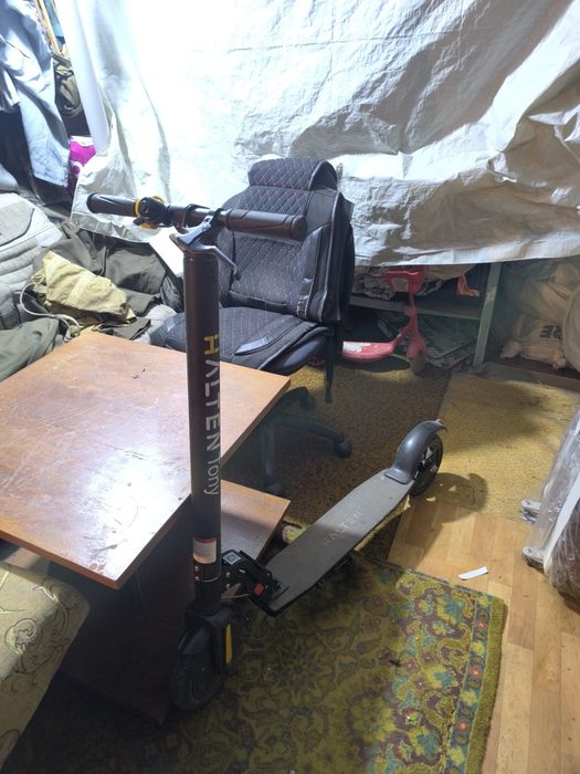 Продам электросамокат