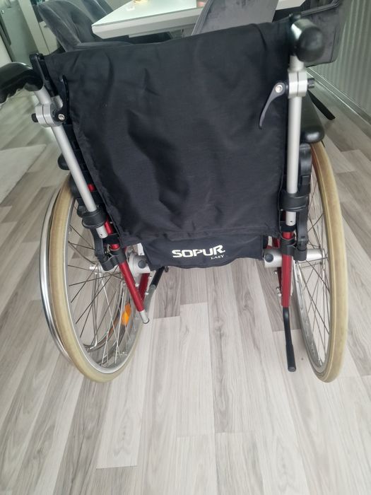 Scaun cu rotile firma Sopur Easy life