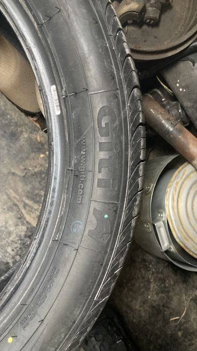 Продаю резину комплект