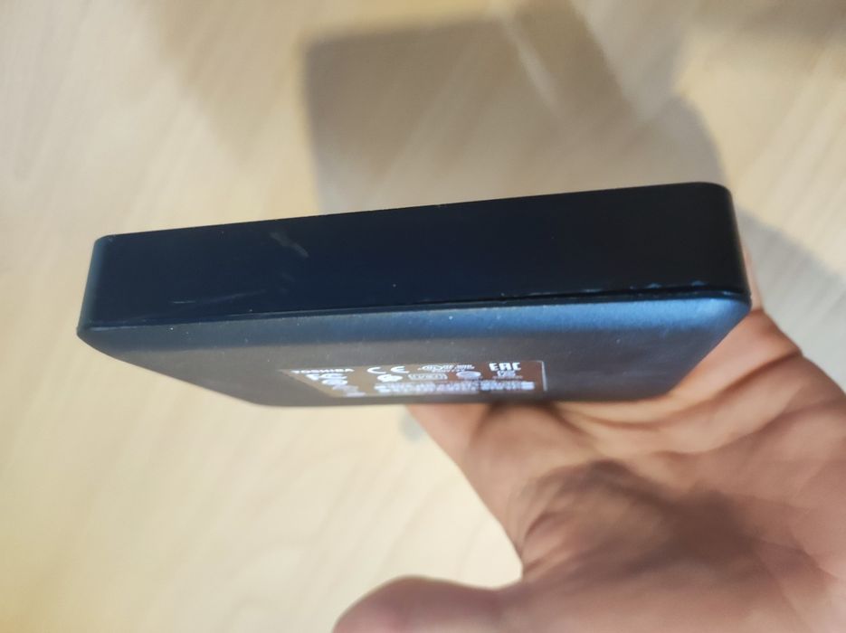 Toshiba (4 TB). Ползван е малко.