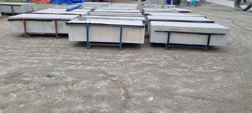 Suport metalic / rastel placi de gard