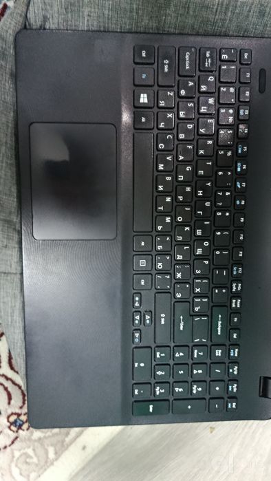Noutbook Acer sotiladi