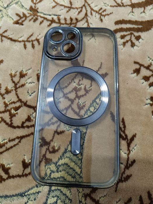 Отдам чехлы для айфона 15.