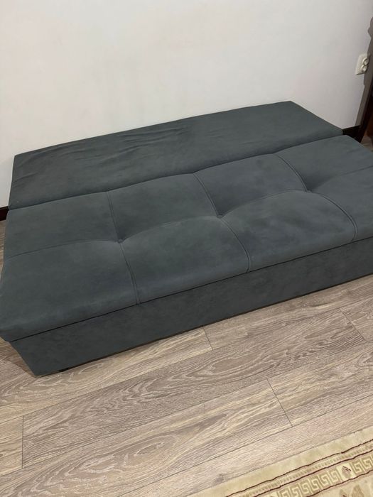 Срочно продаётся диван раскладной