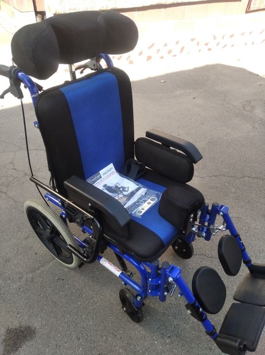 Инвалидная коляска .