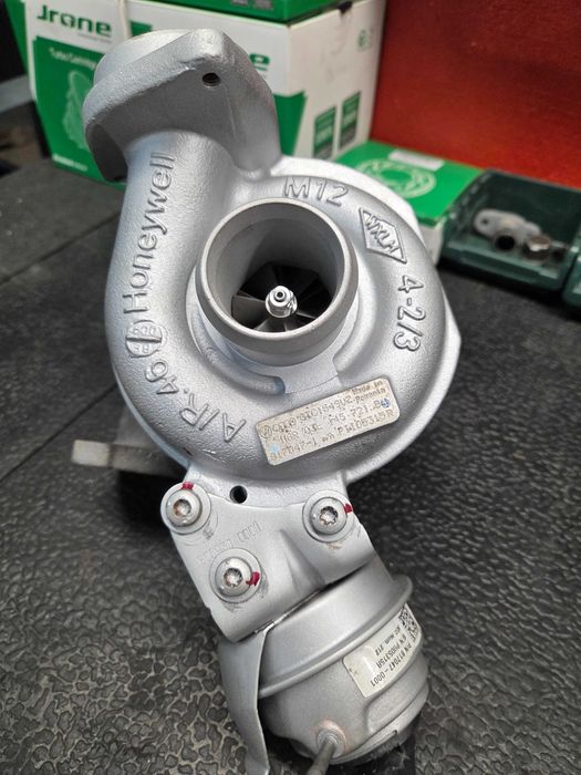 Turbosuflanta reconditionata VAG GTC1549VZ (817047-1 )