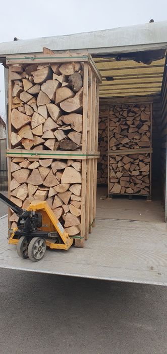 Lemn de foc de fag paletizat livrat la domiciliu