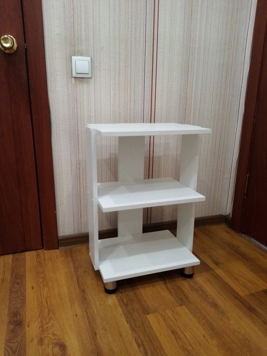 Продам   стеллаж-стойка, "помощник" для мастера