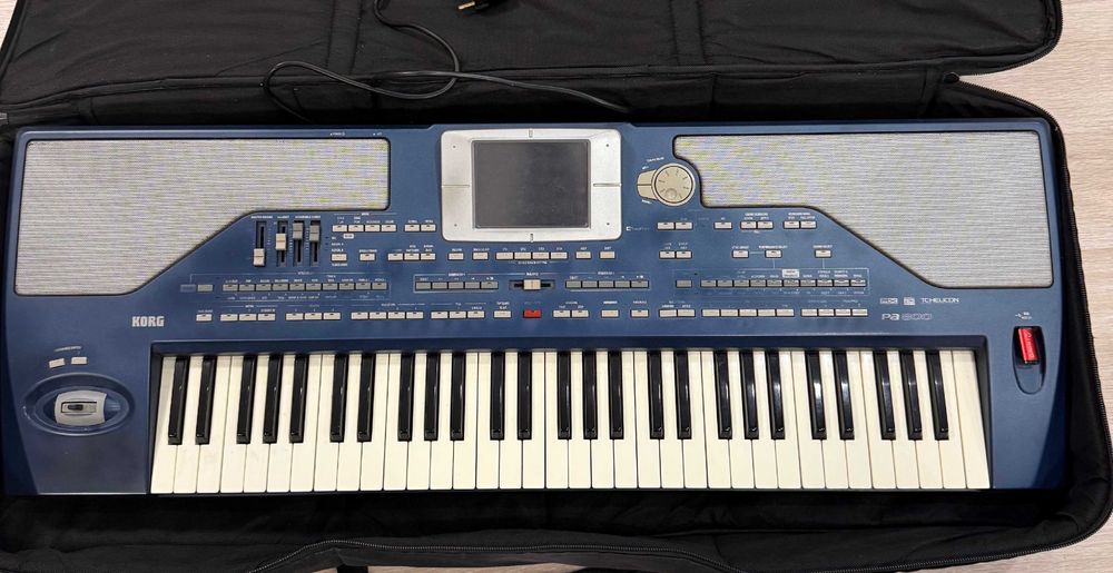 KORG PA800 + set