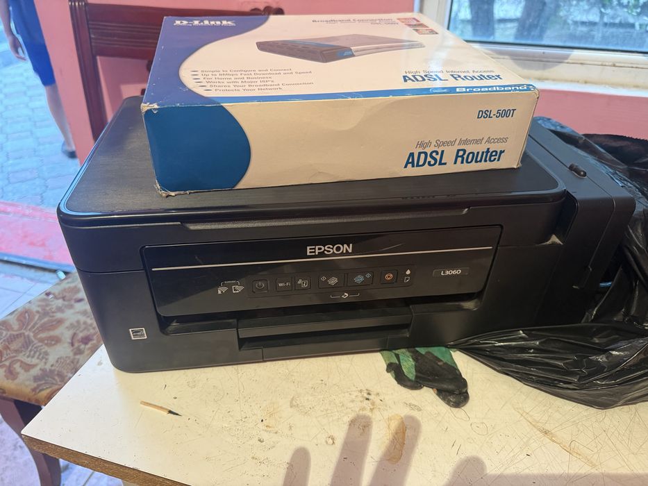 цветной принтер сломанный