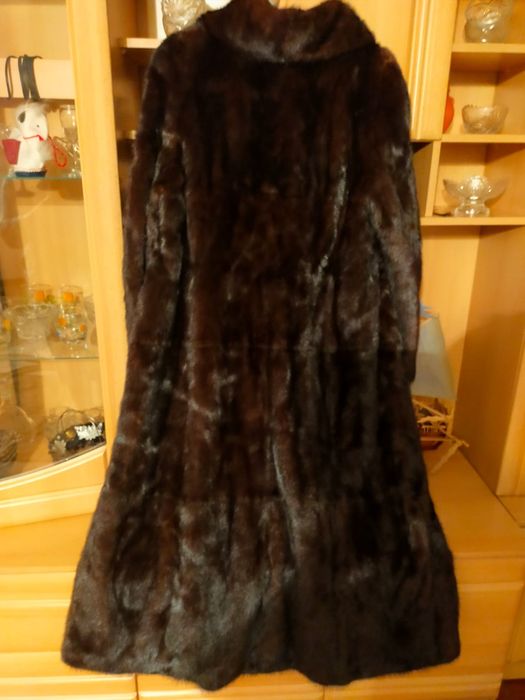 Продам норковую шубу