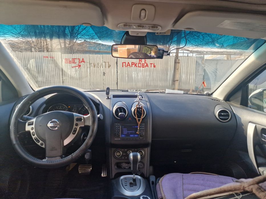 Продаю Qashqai +2  j 10 рест
