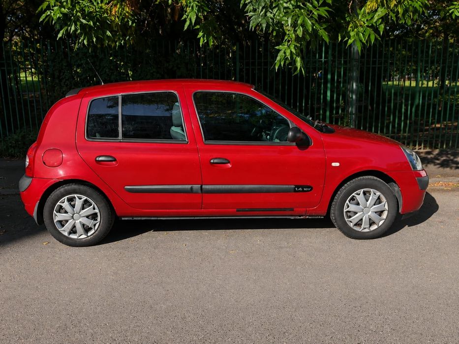 Vand Clio 2  cu AC