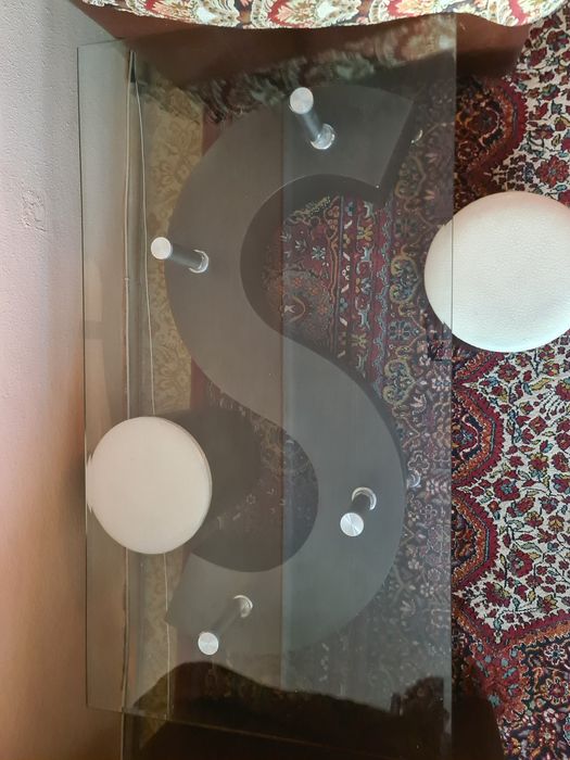 Masa set cu doua taburete pentru living