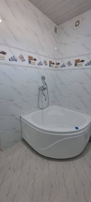 Сдается 3х комнатная квартира
Для семейным 
В гореде Алмалыке