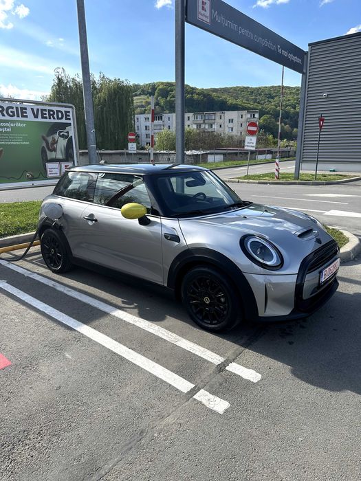 Vand mini cooper SE full electric ca nou, in garantie