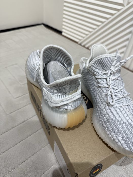 Абсолютно новые кроссовки