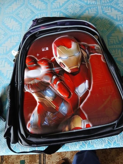 Продам школьный рюкзак