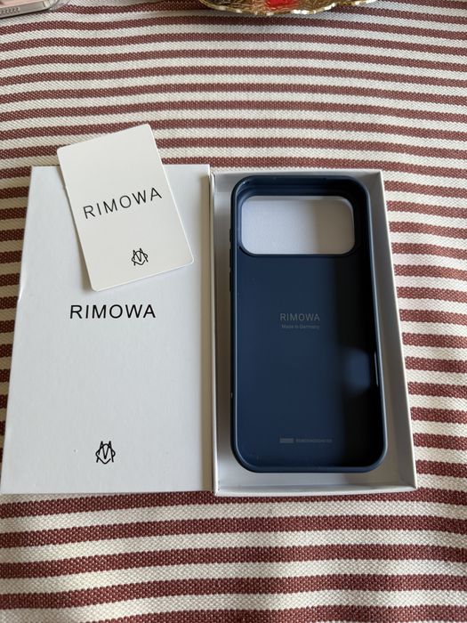 RIMOWA Case pentru iPhone 17 Pro Max