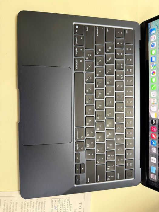 MacBook Air M4 16/256 27cikil