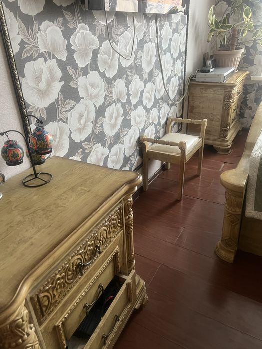 Спальный гарнитур