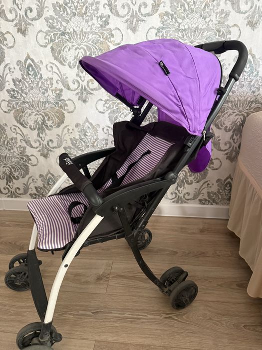 Продам прогулочную коляску