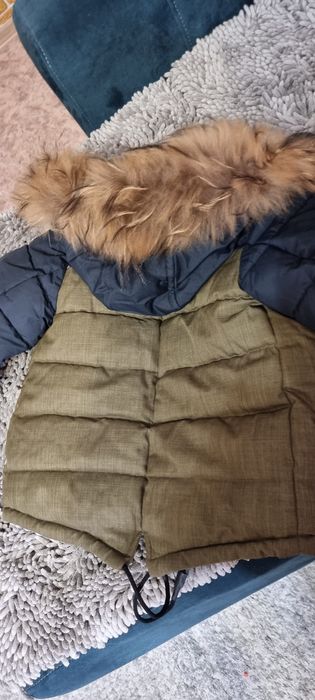 Продам куртку зимнюю на мальчика