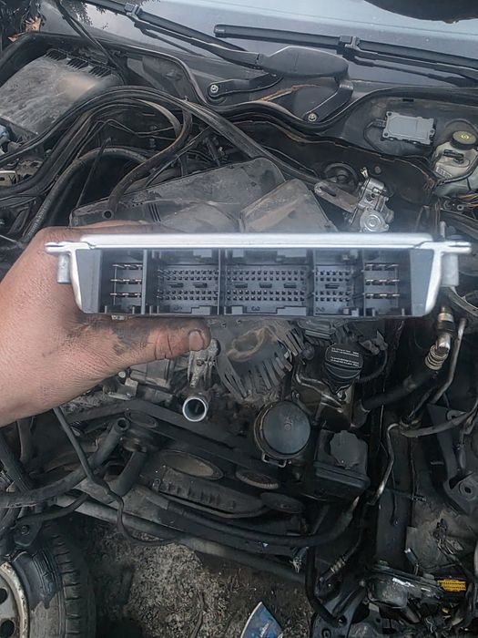 Комютър за мерцедес w211 3.2 бензин