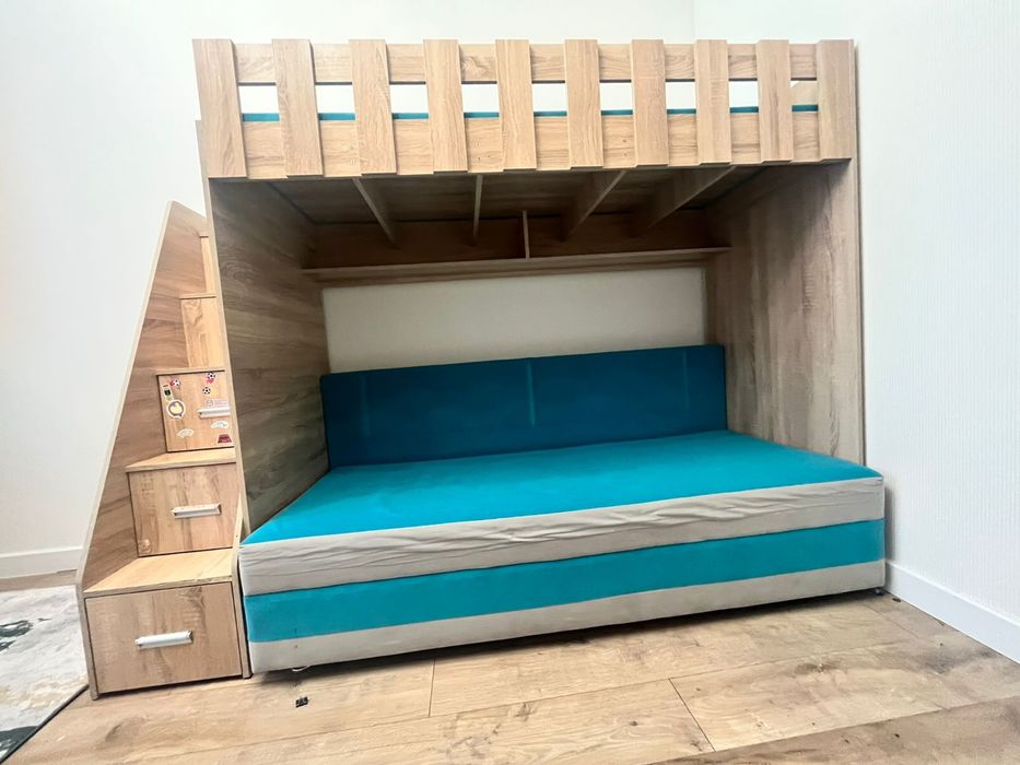 Продам 2х ярусную кровать