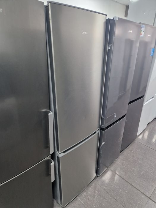 Хладилник с фризев Midea A++ 55 см Нов No Frost