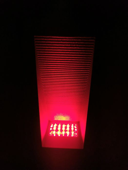 Lampi/spoturi led lumina alba/rosie ambientala/veghe