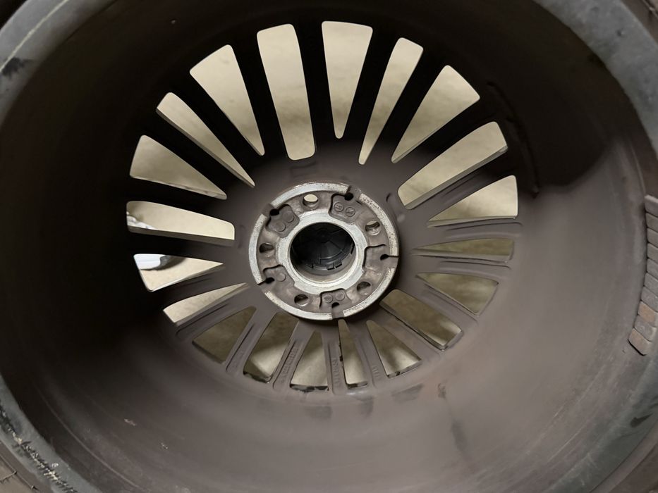 Оригинални джанти Mercedes W223 19” + гуми Nexen 255/45 R19