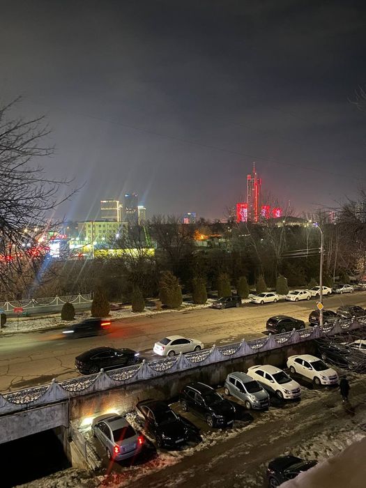 Сдаётся квартира ул Бобура 2/4/5 Высокопотолочка