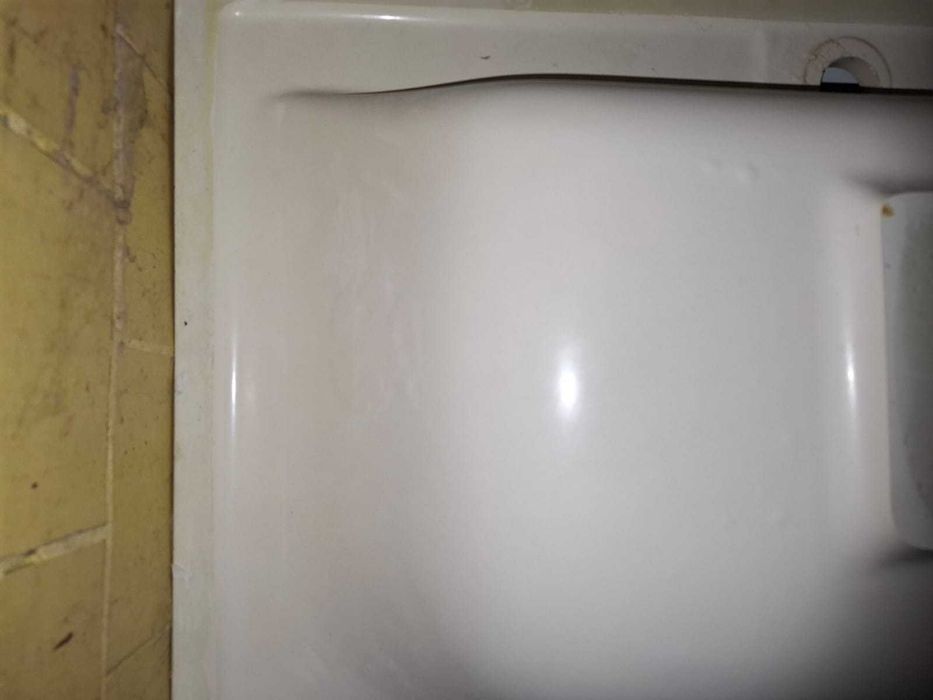 продам раковину под тумбу