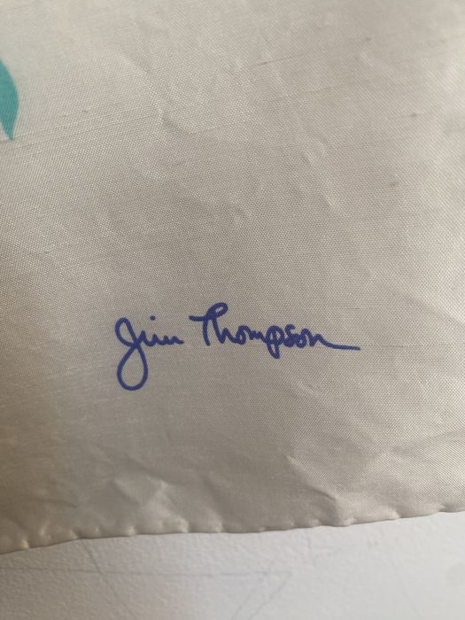 Esarfa matase in stare buna margini rulatr manual