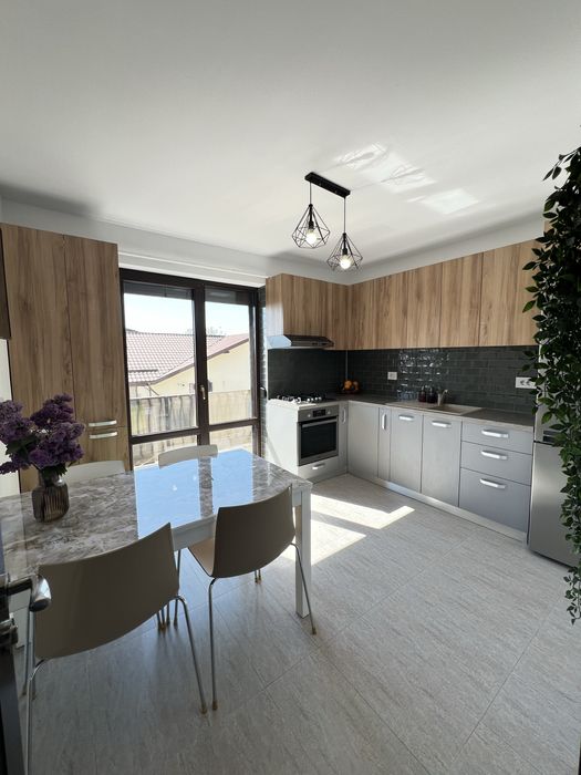 Vand apartament 3 camere Valea Lupului