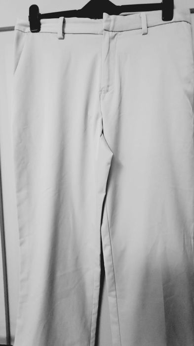 Pantaloni bărbătești,  subțiri