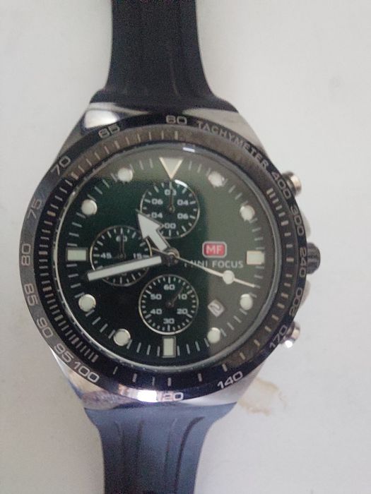 Продам часы mini focus