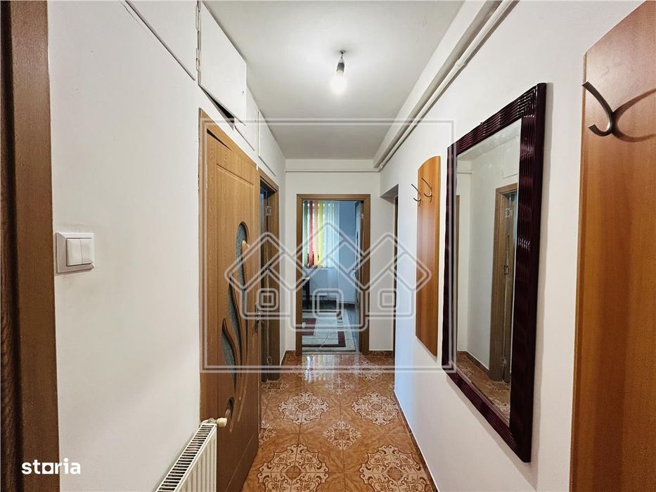 Apartament decomandat, 47 mp utili, Zona Vasile Milea — fotografia 1