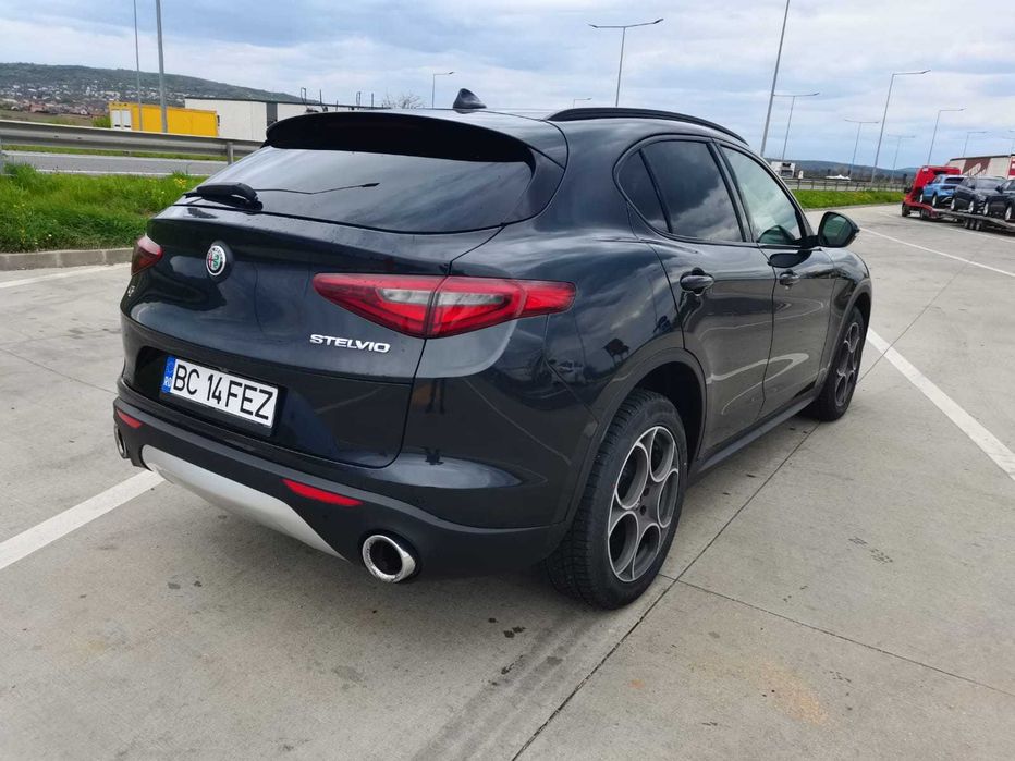 Auto Alfa Romeo Stelvio Q4, 2.0 T, CP 280