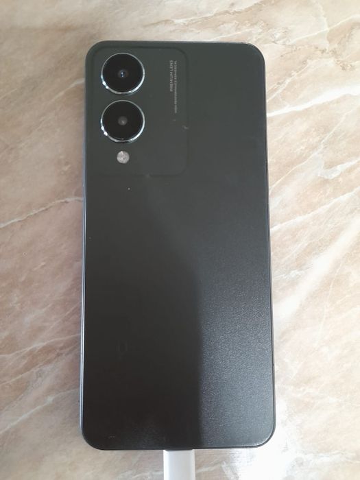 Продам телефон vivo y17s