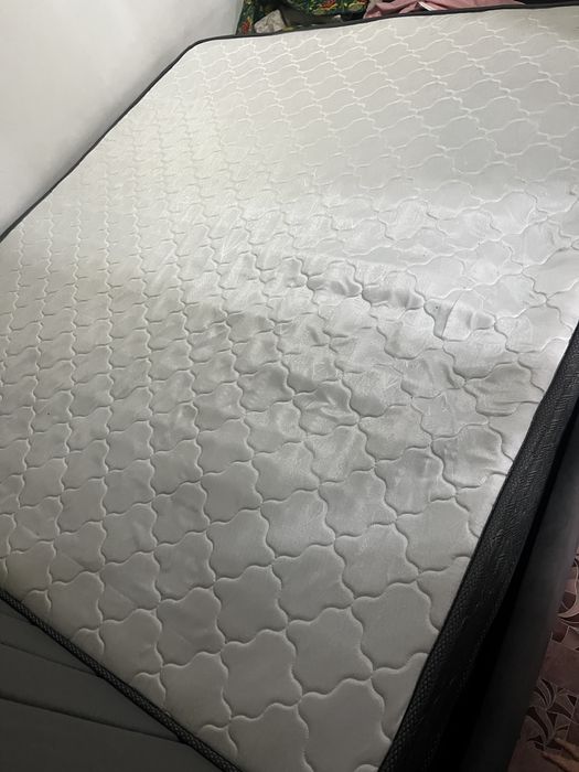 Продам матрас , размер 180х200