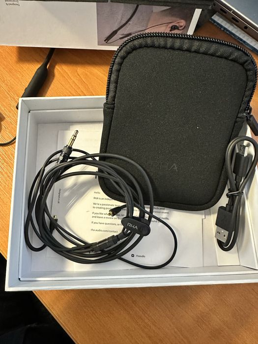 Casti Bluetooth RHA 120