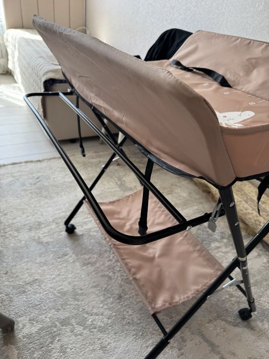 Пеленальный столик