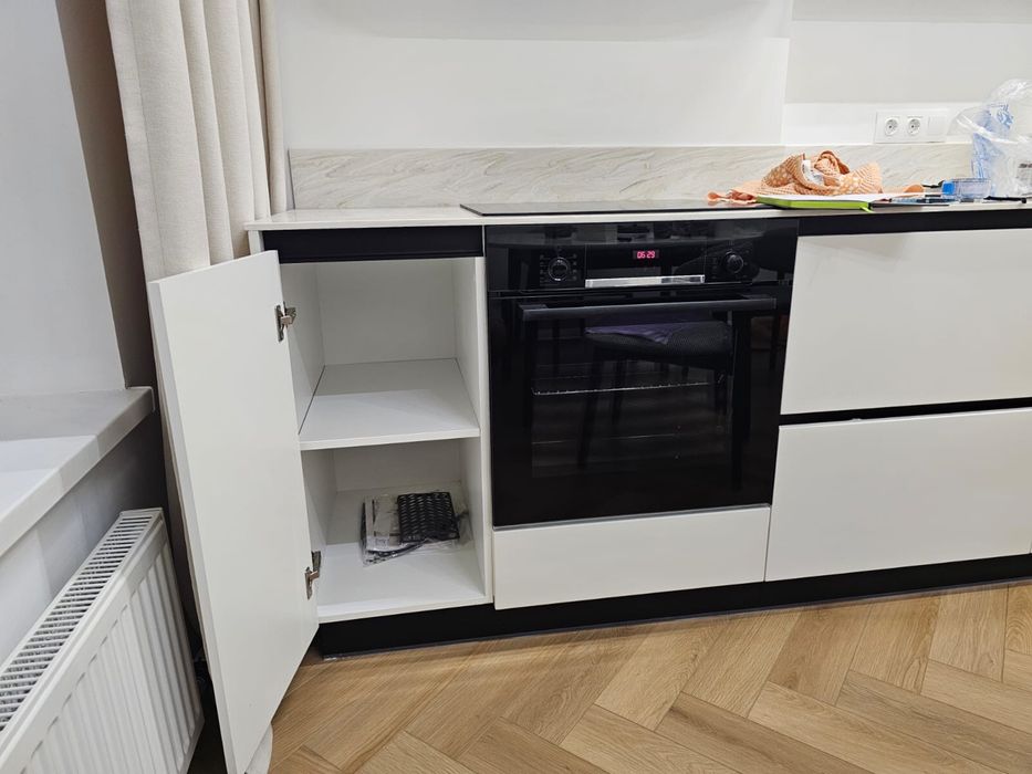 Продаю кухонный гарнитур . Без техники .