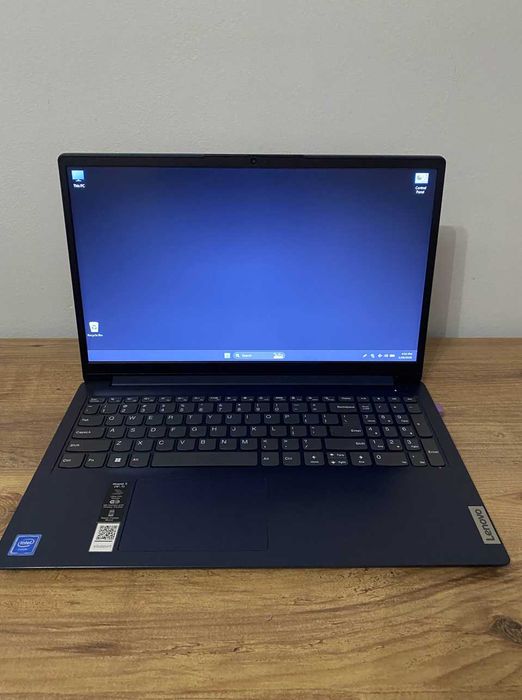 Laptop Lenovo Intel Celeron N4120, 4GB, 128GB neutilizat foarte mult