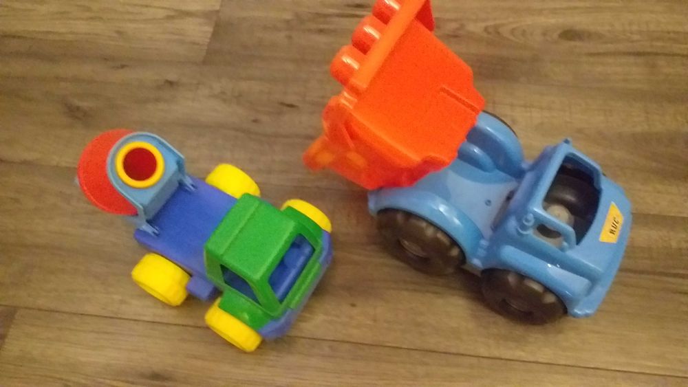 Детски големи коли, джипове Маклуин, селскостопански машини-10-15лв.