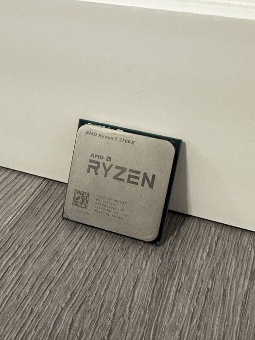 Procesor AMD RYZEN 7 2700X, 3.7GHz/4.3GHz, Socket AM4
